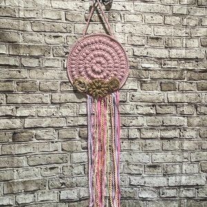 NWOT: HANDMADE Boho Wall Hanging w/ flowers